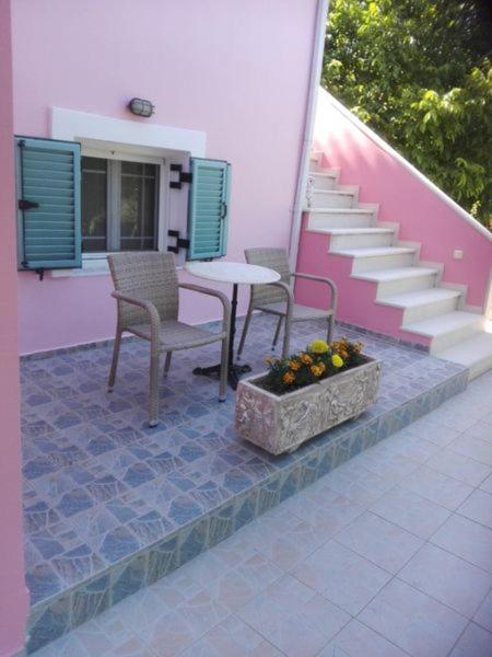 Zeus And Hera Apartments Nikiana Exterior photo
